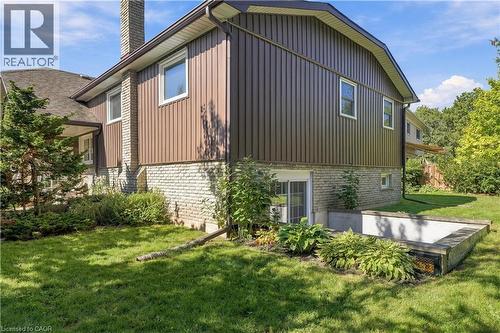 2390 Sinclair Circle, Burlington, ON 