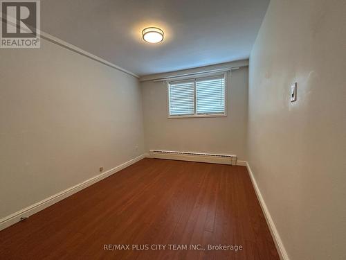 UNIT 1 - 11 THIRTY FIFTH STREET , Toronto, Ontario M8W 3J8 5