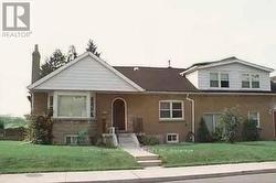 82 MEIGHEN AVENUE Toronto, ON M4B 2H5