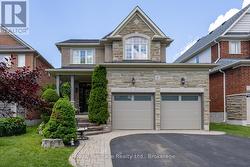 6 GOODALL CRESCENT  Clarington (Bowmanville), ON L1C 0G2