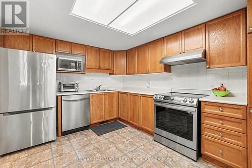 Kitchen - 21 Nobleton Avenue, Ottawa, ON 