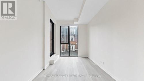 204 - 109 ERSKINE AVENUE , Toronto, Ontario M4P 0G6 3