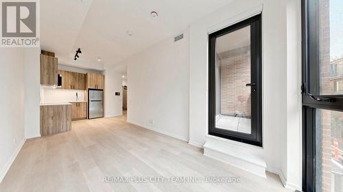 204 - 109 ERSKINE AVENUE , Toronto, Ontario M4P 0G6 4