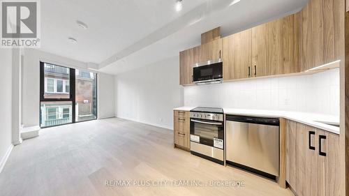 204 - 109 ERSKINE AVENUE , Toronto, Ontario M4P 0G6 5
