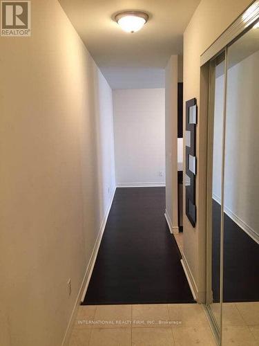 3209 - 70 TOWN CENTRE COURT , Toronto, Ontario M1P 0B2 4