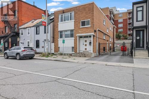 4 - 184 MURRAY STREET , Ottawa, Ontario K1N 5M8 2