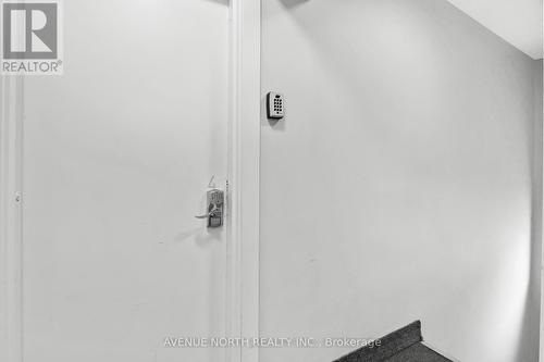 4 - 184 MURRAY STREET , Ottawa, Ontario K1N 5M8 4