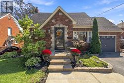 107 SUTHERLAND AVENUE Oshawa (O'Neill), ON L1G 2G4