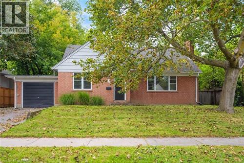 7 WASHINGTON Avenue  Oakville, ON L6K 1W5