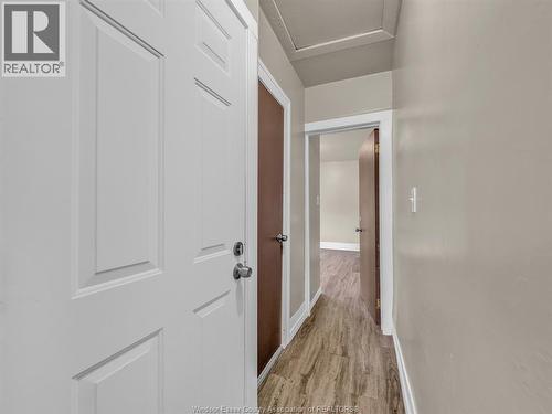 669 Park , Windsor, Ontario N9A 5V7 2