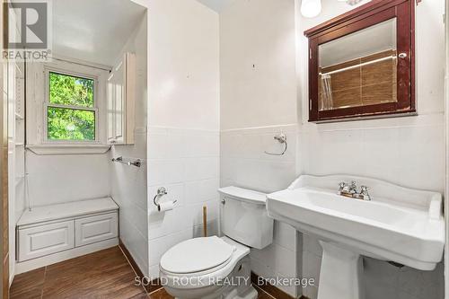 889 Mountainview Avenue, Ottawa, ON 