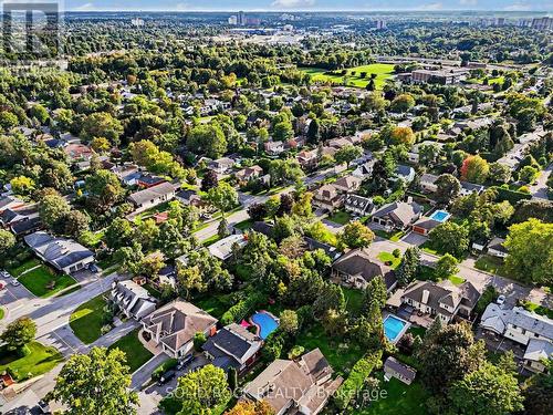 889 Mountainview Avenue, Ottawa, ON 