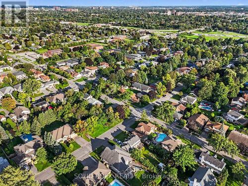 889 Mountainview Avenue, Ottawa, ON 