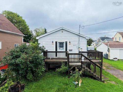 24 Beech Street  Sydney, NS B1P 3B4