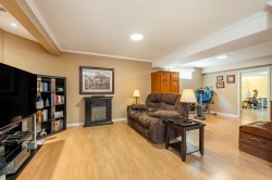 Family Room - 