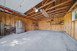 Garage - 