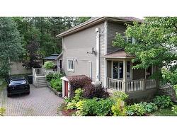 22 21e Avenue Edmundston, NB E3V 2B9