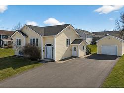 645 Melanson RD Dieppe, NB E1A 1A5