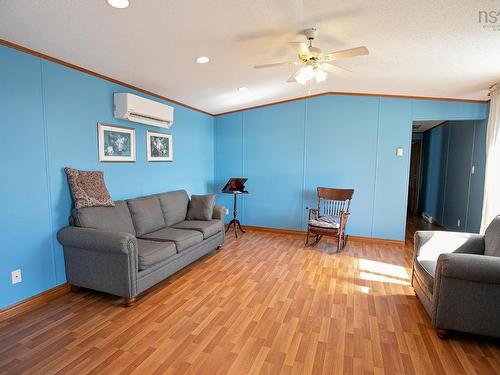 27 Fernwood Drive, Amherst, NS 