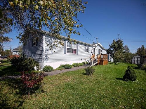 27 Fernwood Drive, Amherst, NS 