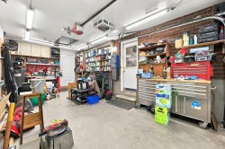 Garage - 