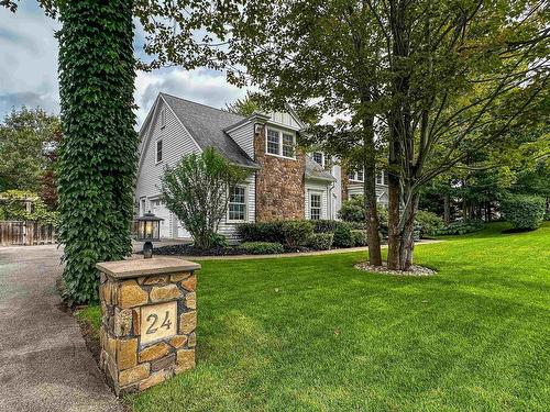 24 Anderson Boulevard, Kentville, NS 