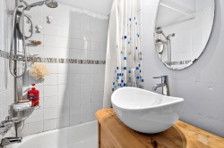 Master Bathroom - 