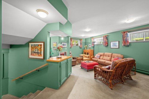 Salle familiale - 1785 Rue Des Coudriers, Val-David, QC 