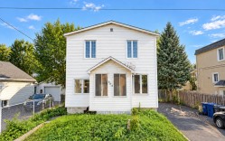 304 77e Avenue Laval (Chomedey), QC H7V 3A1