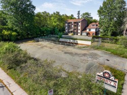 83 Rue Queen Sherbrooke (Lennoxville), QC J1M 1J3
