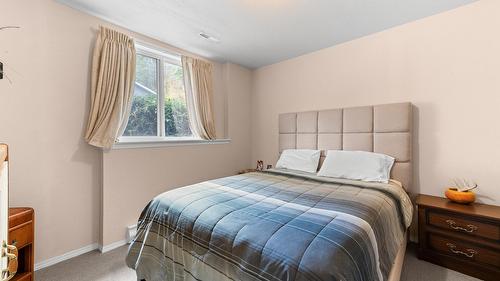 3389 Crestview Road, Creston, BC 