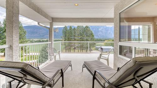 3389 Crestview Road, Creston, BC 