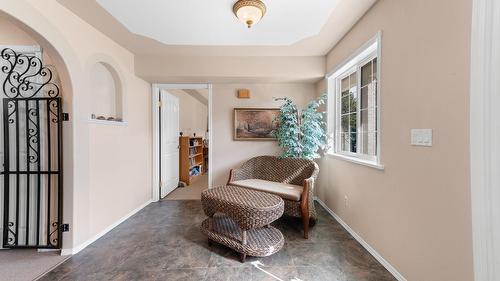 3389 Crestview Road, Creston, BC 