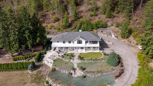 3389 Crestview Road, Creston, BC 
