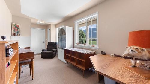 3389 Crestview Road, Creston, BC 