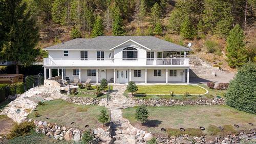 3389 Crestview Road, Creston, BC 