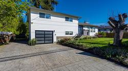 4445 Gordon Drive Kelowna, BC V1W 1S9