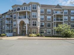 305 168 Green Village Lane  Dartmouth, NS B2Y 0A2