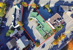 4500 West Saanich Rd Saanich, BC V8Z 5L3