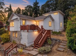 3938 Wilkinson Rd Saanich, BC V8Z 5A2