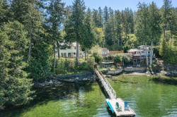 69 Seagirt Rd Sooke, BC V9Z 1A3