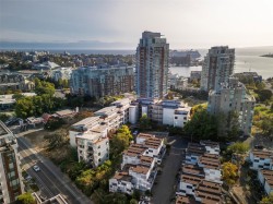 #212-455 Sitkum Rd Victoria, BC V9A 7N9