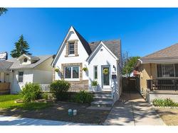 1867 ST. LUKE Windsor, ON N8W 3W8