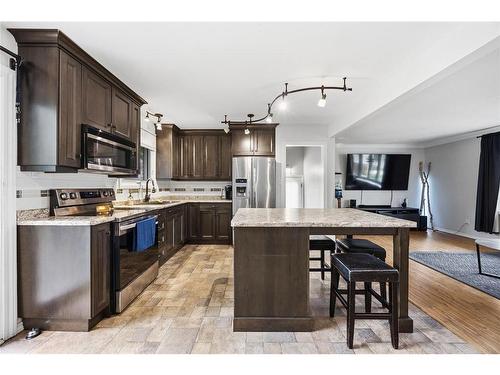 820 Woodward Crescent, Sarnia, ON 