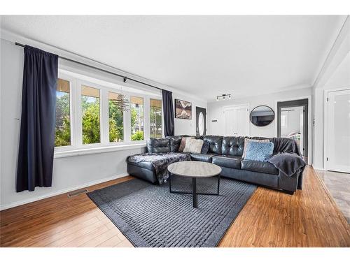820 Woodward Crescent, Sarnia, ON 