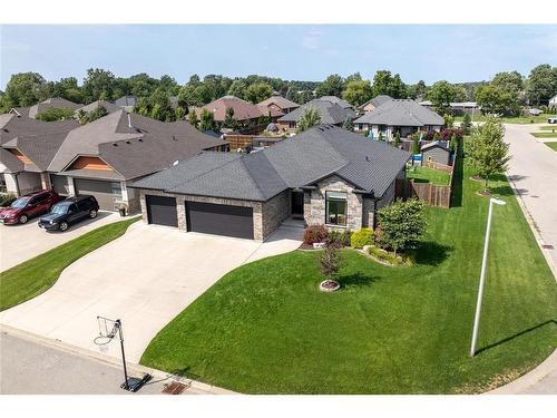 3939 Arie Court, Plympton-Wyoming, ON 