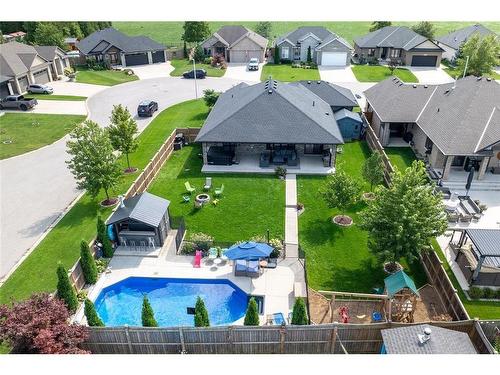 3939 Arie Court, Plympton-Wyoming, ON 