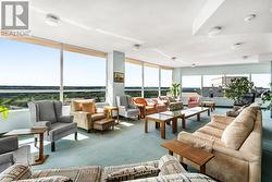 OBSERVATION FLOOR - 