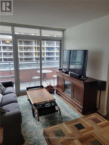 908 - 4K SPADINA AVENUE , Toronto, Ontario M5V 3Y9 5
