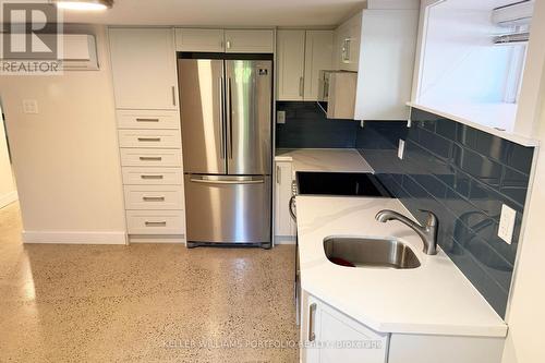 BSMT - 172 HIGH PARK AVENUE , Toronto, Ontario M6P 2S4 3